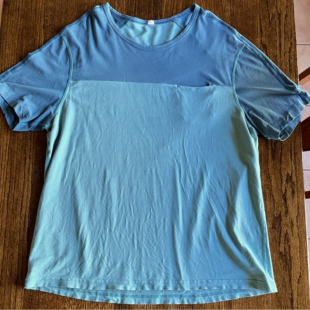 lululemon athletica Blue Short Sleeve Tee